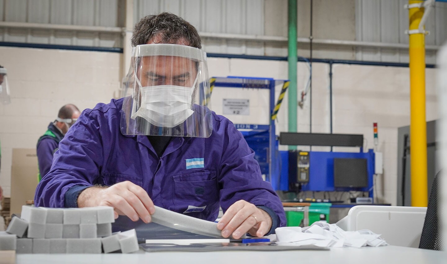 Ford produjo y donó 20000 protectores faciales en Argentina