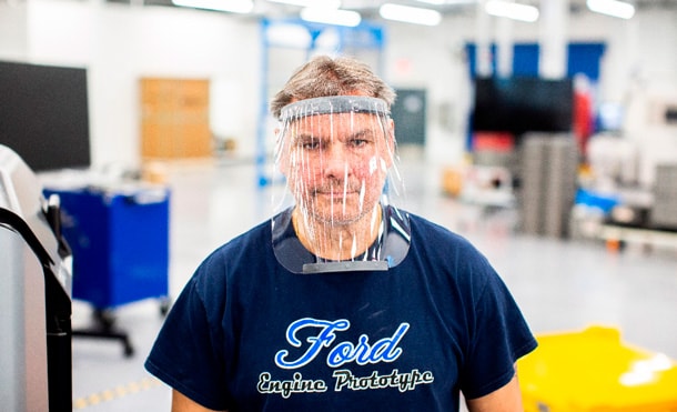 Ford, 3M, GE y UAW trabajan para producir respiradores