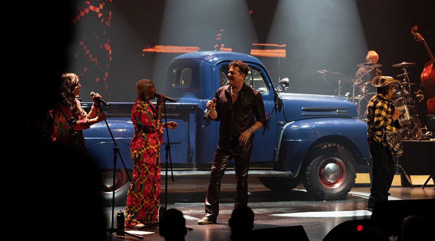 Ford se une a la celebración de los 30 años de carrera artística de Carlos Vives en Colombia