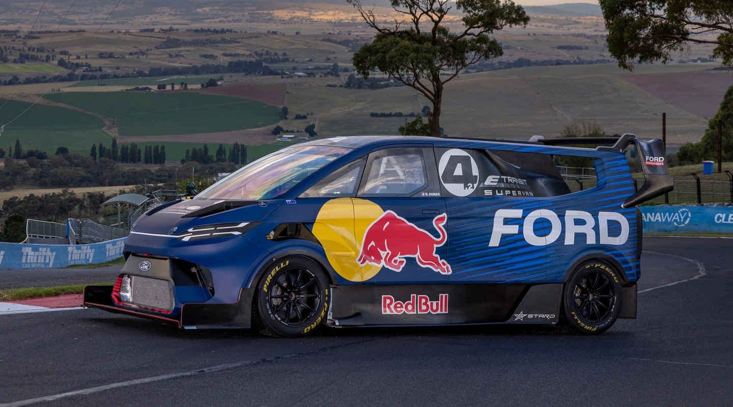 Ford SuperVan 4.2 vence en el Festival de la Velocidad Goodwood 2024