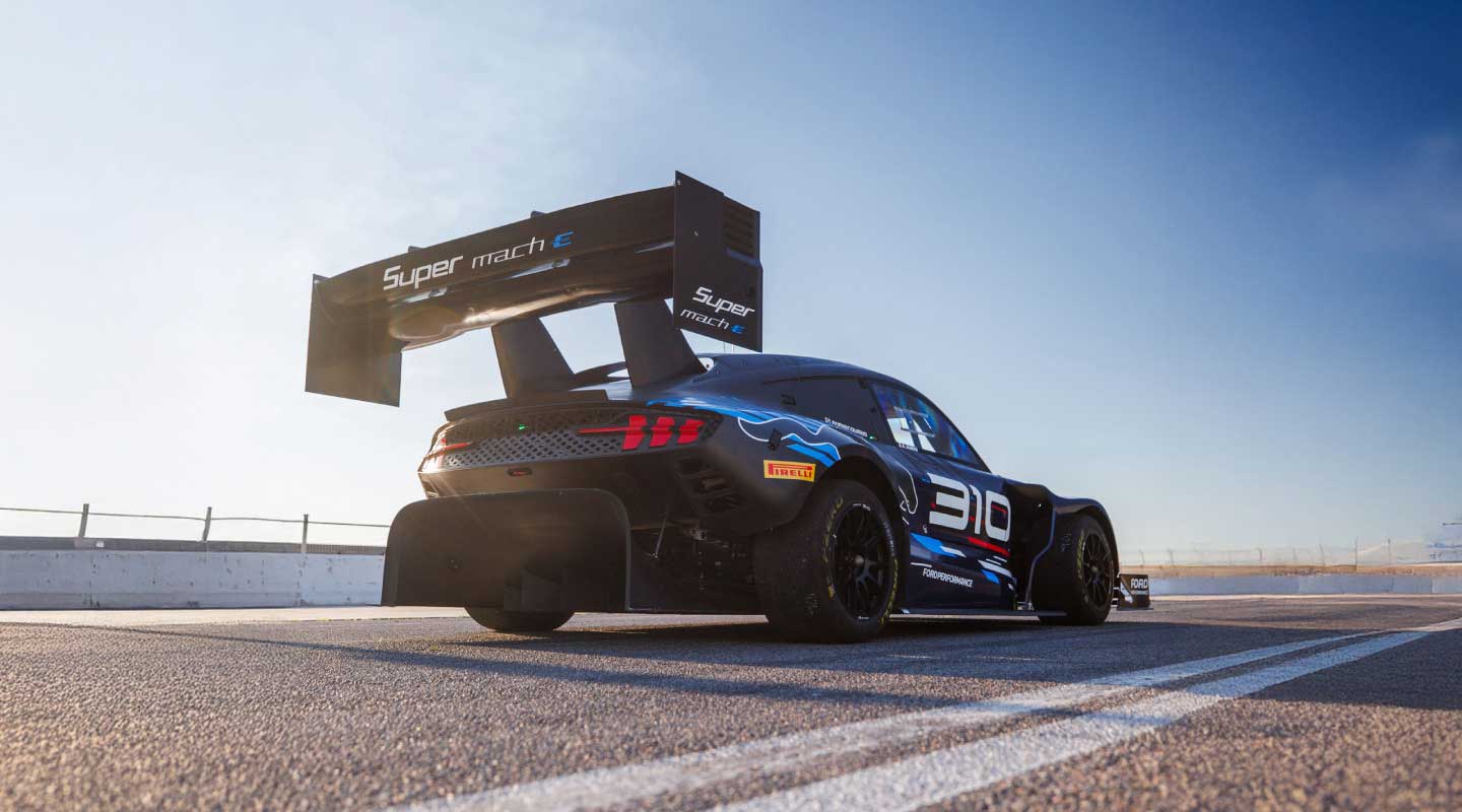 Mustang Mach-E logra récord en Pikes Peak 2025