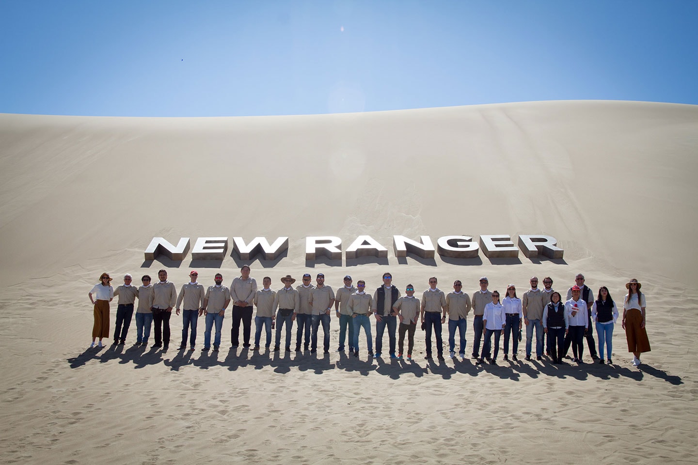 La travesía de New Ford Ranger dominó las dunas de Ica