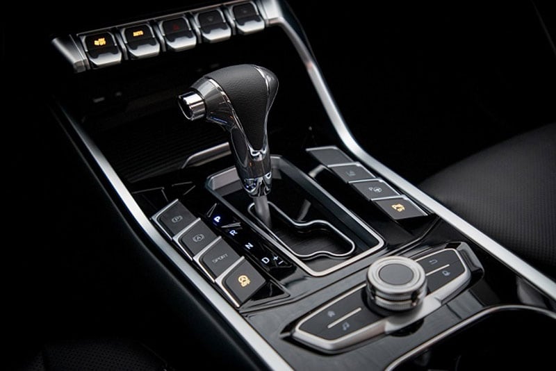 Cinco ventajas de comprar un vehículo  con transmisión automática