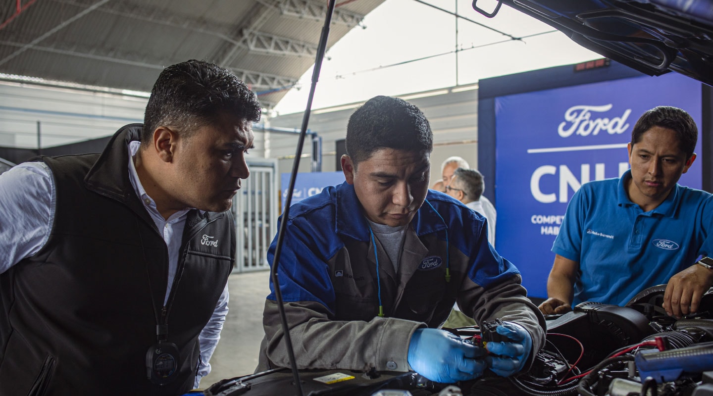 Ford Perú impulsa la excelencia en su servicio posventa con la Competencia Nacional de Habilidades Técnicas