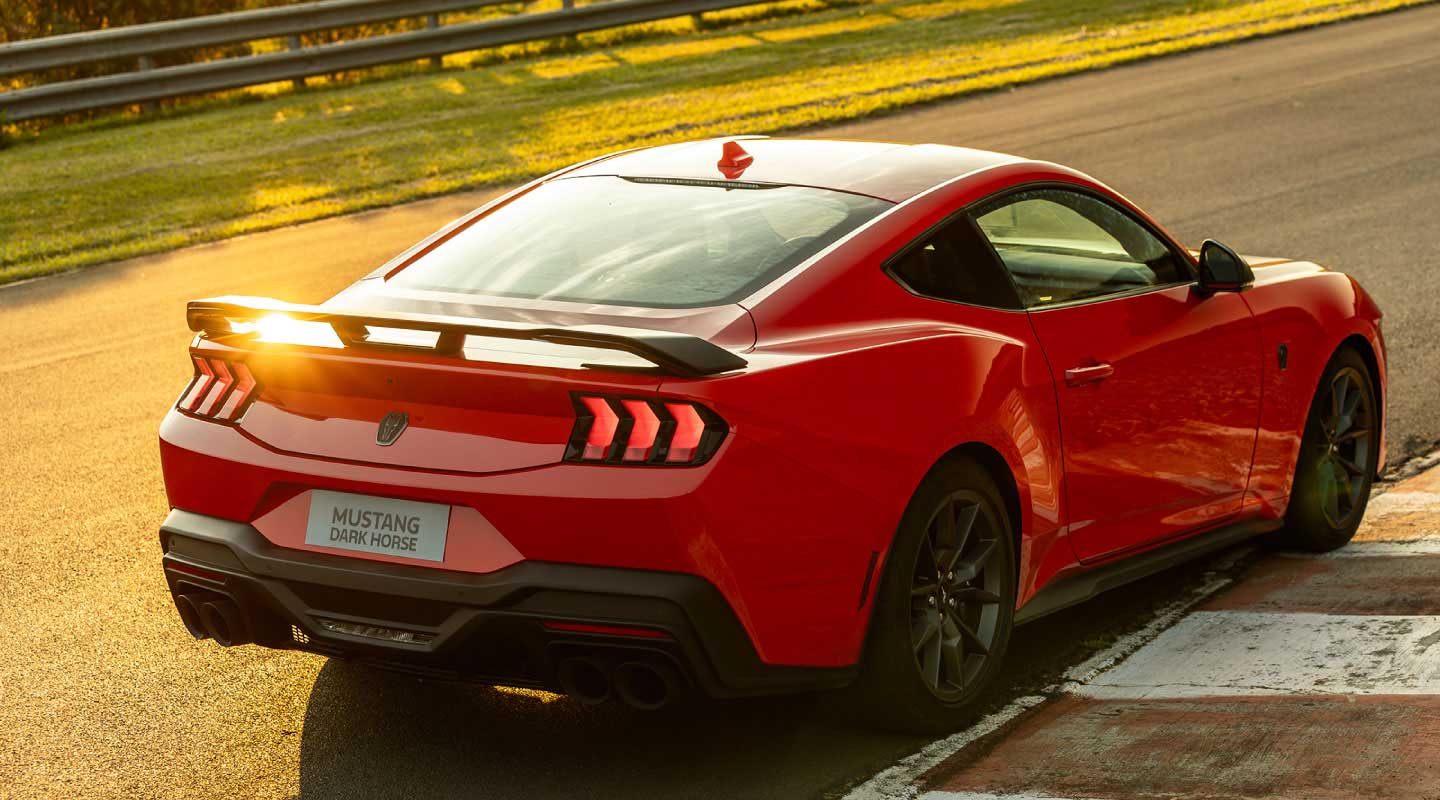 Nuevo Mustang Dark Horse