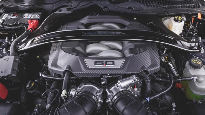 Motor Coyote V8 del Mustang Dark Horse