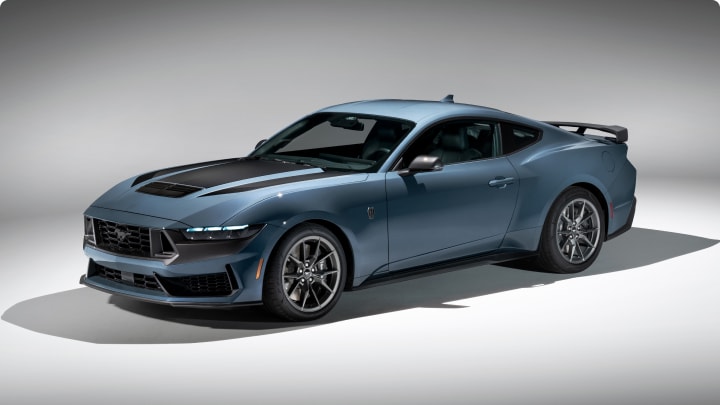 Mustang Dark Horse