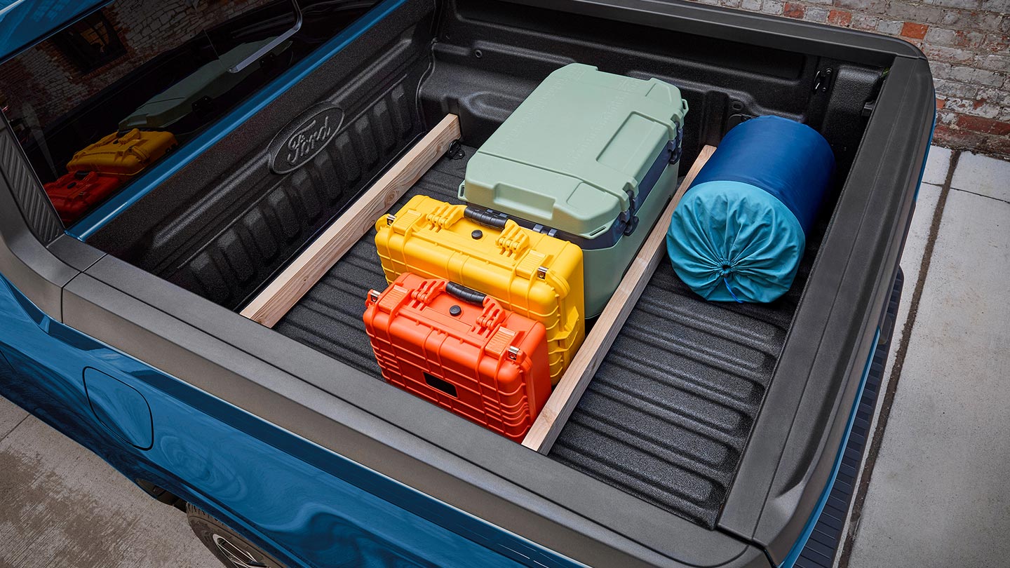 Ford Maverick con caja con sistema Flexbed