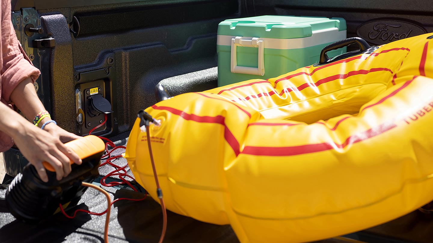 Ford Maverick con inversor de 400W