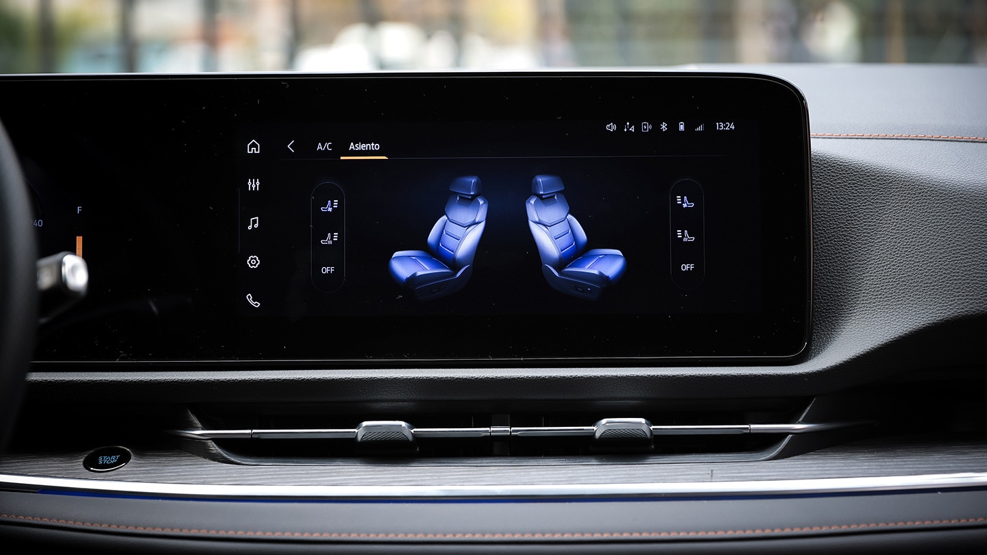 Asientos delanteros climatizados (Titanium)